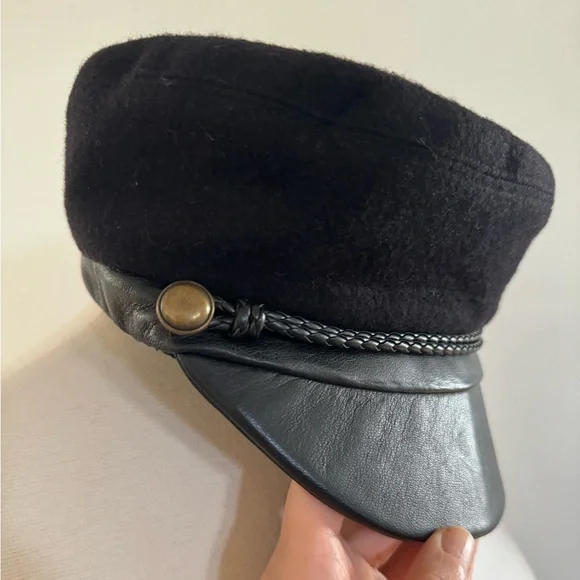 Black Eugenia Kim Elyse Camel Hair & Leather hat Excellent Condition - Picture 5 of 10